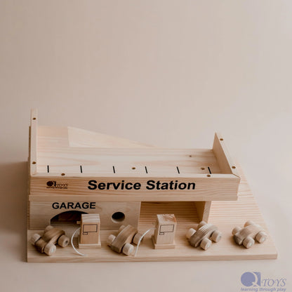 Wooden Service Station with Cars - QToys | Wooden Toy NZ